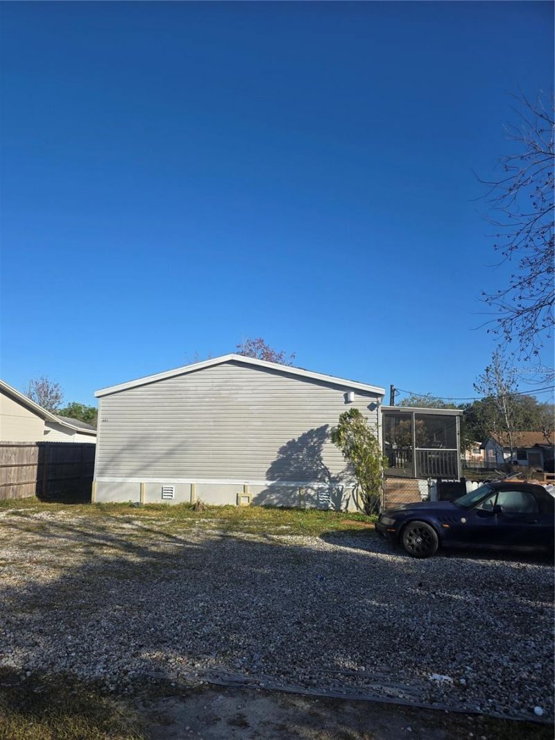 605 Cadillac Boulevard, Kissimmee, FL 34741 Main Photo