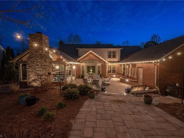 3306 Wedgewood Place, Greensboro, NC 27403