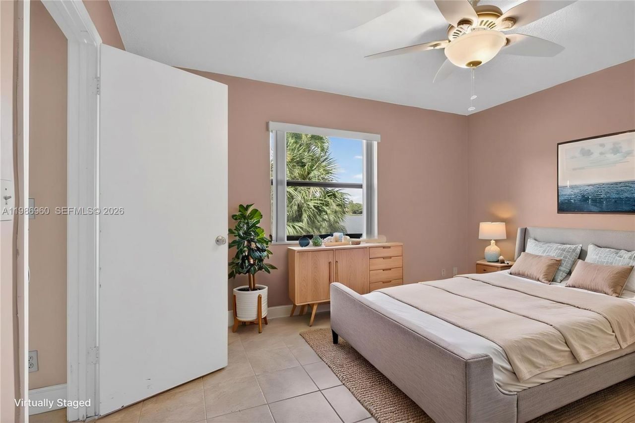 5520 Lakeside Dr, Unit 105, Margate, FL 33063 Photo