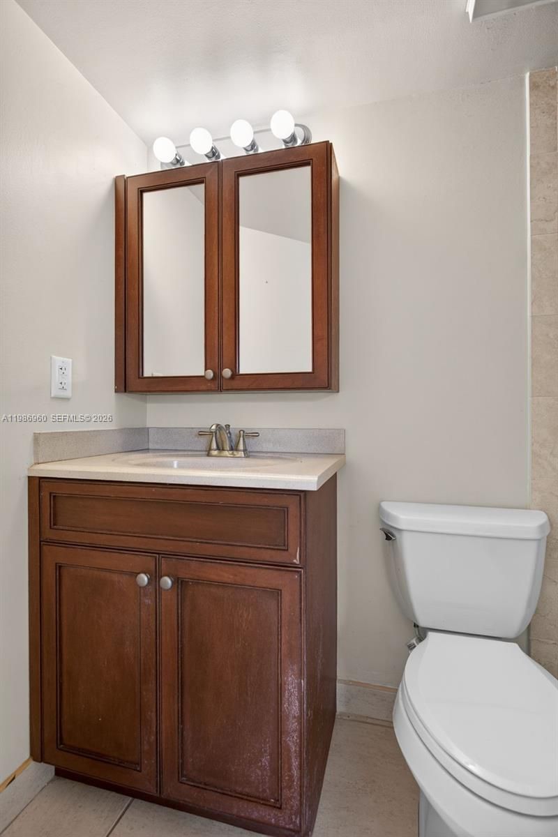 5520 Lakeside Dr , Unit 105, Margate, FL 33063 Photo