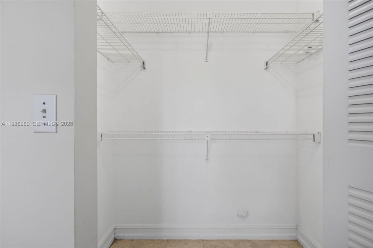 5520 Lakeside Dr , Unit 105, Margate, FL 33063 Photo