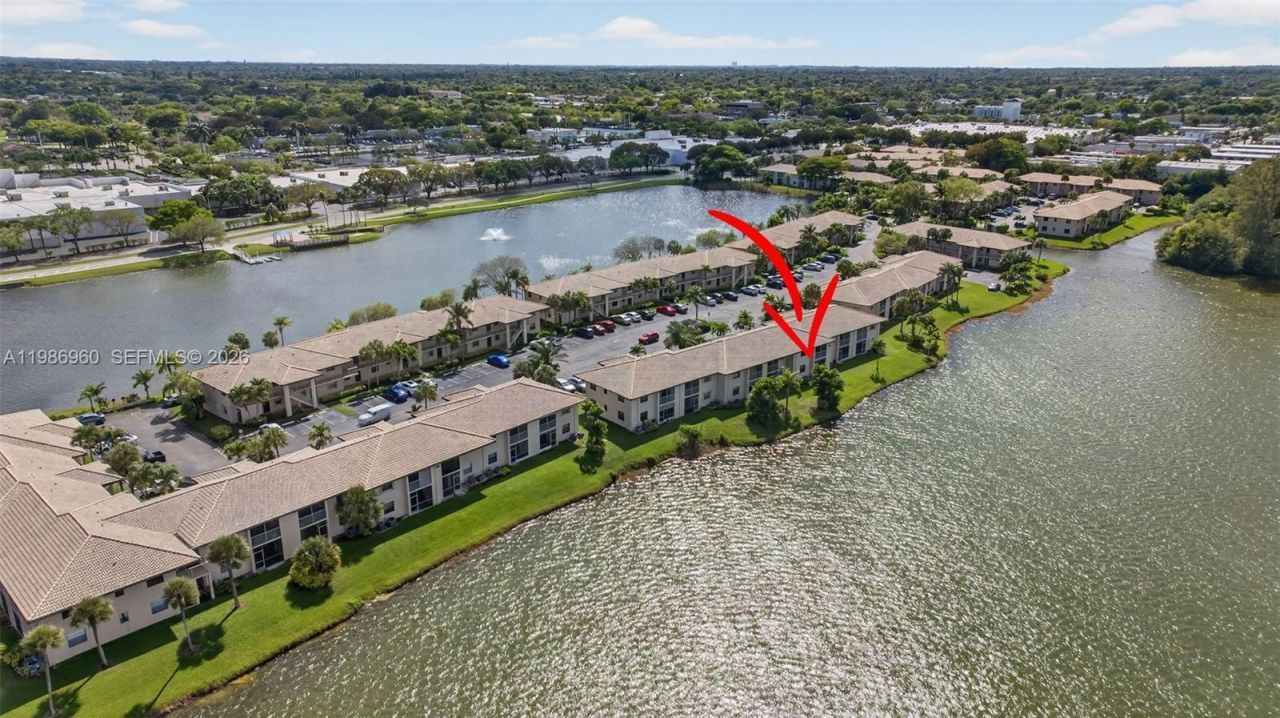 5520 Lakeside Dr, Unit 105, Margate, FL 33063 Photo