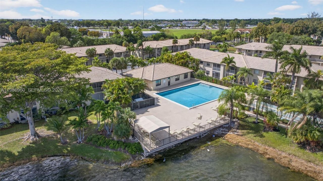 5520 Lakeside Dr , Unit 105, Margate, FL 33063 Photo