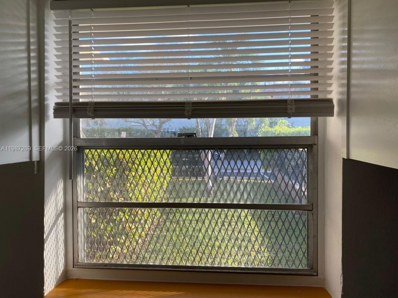 1755 NE 116th Rd , Unit 8, North Miami, FL 33181 Photo