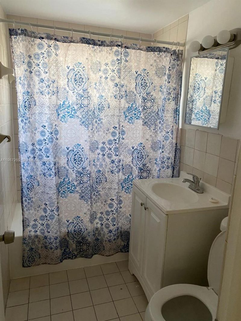 1755 NE 116th Rd , Unit 8, North Miami, FL 33181 Photo