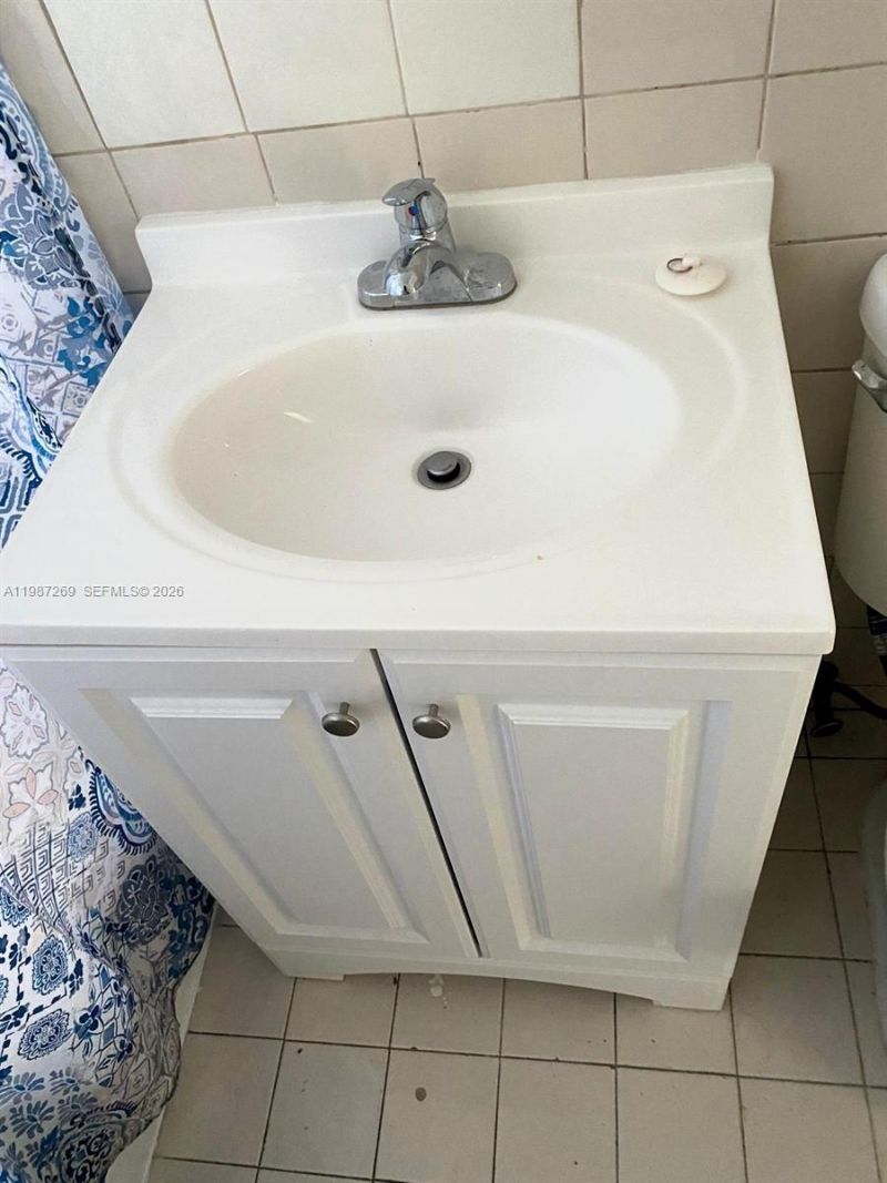 1755 NE 116th Rd , Unit 8, North Miami, FL 33181 Photo