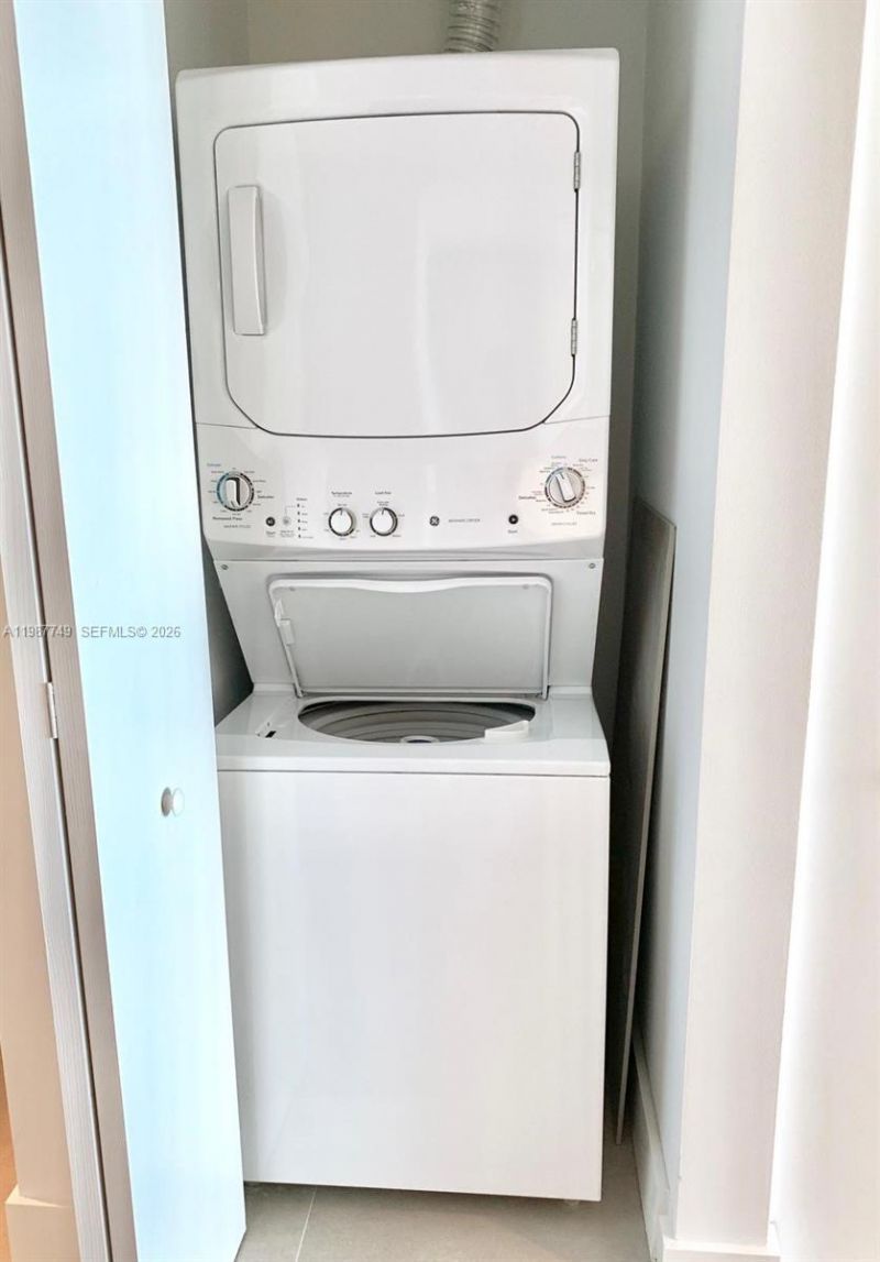 650 NE 32nd St , Unit 4206, Miami, FL 33137 Photo