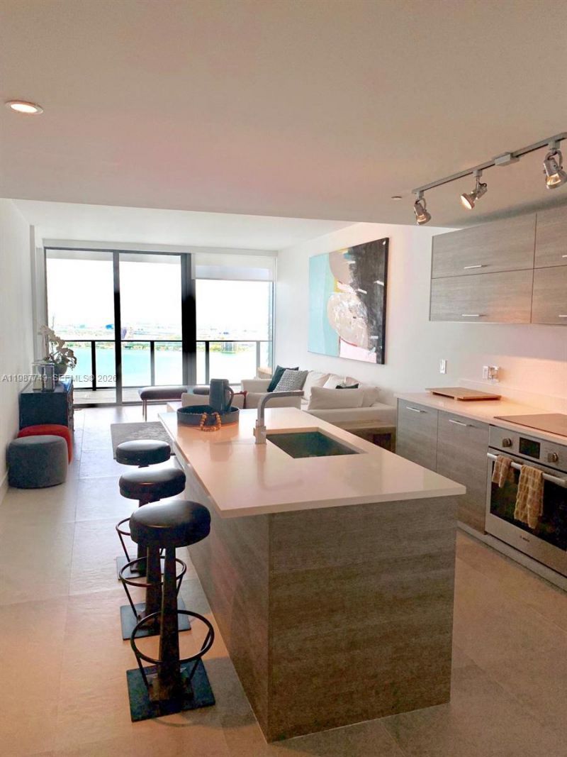 650 NE 32nd St , Unit 4206, Miami, FL 33137 Photo