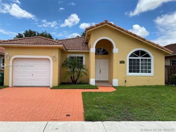 15339 SW 32nd Ter , Miami, FL 33185