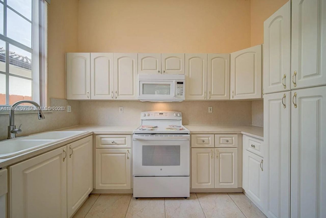 15339 SW 32nd Ter , Miami, FL 33185 Photo