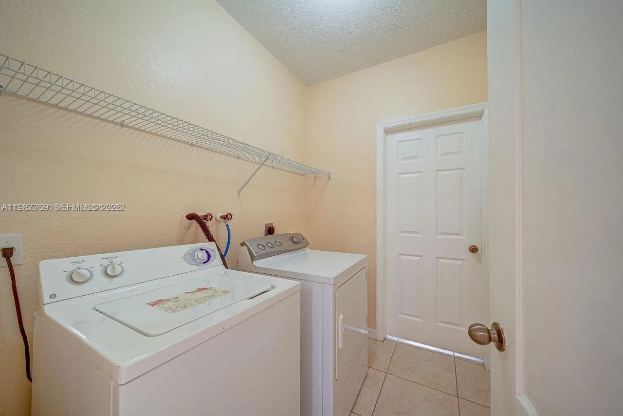 15339 SW 32nd Ter , Miami, FL 33185 Photo