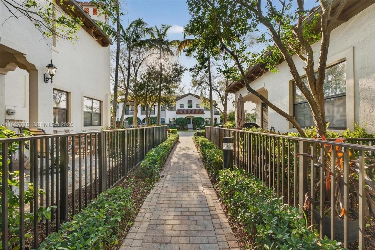 12490 NW 33rd St , Sunrise, FL 33323 Photo