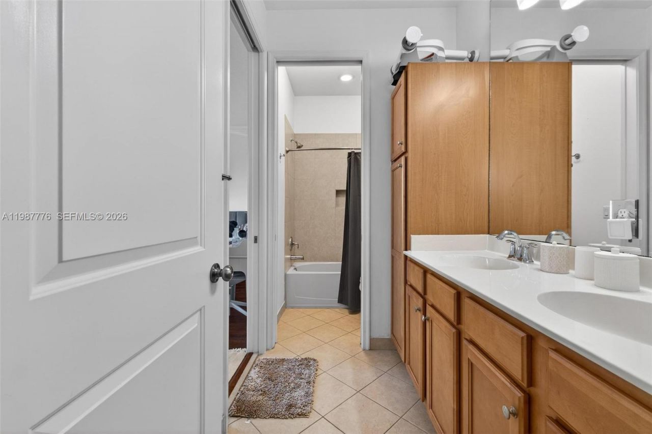 12490 NW 33rd St , Sunrise, FL 33323 Photo