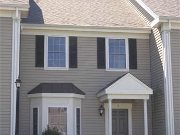 4 Abbott Lane, Unit 2, Concord, MA 01742