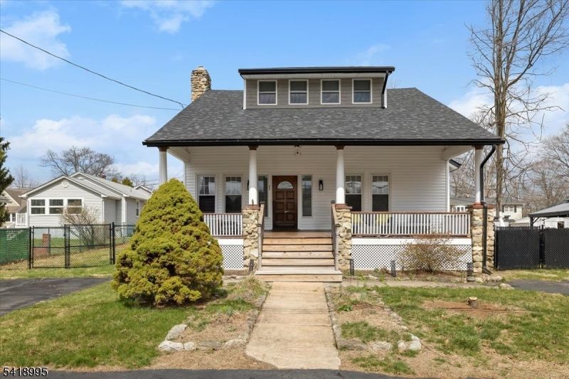 21 Center St, Mount Olive, NJ 07828 Main Photo