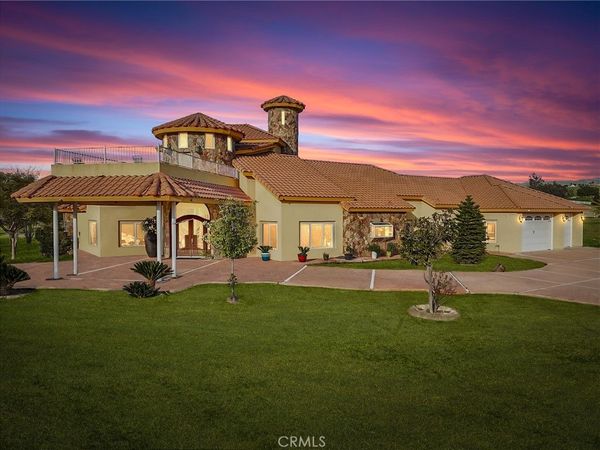 9446 Kern River, Bakersfield, CA 93308