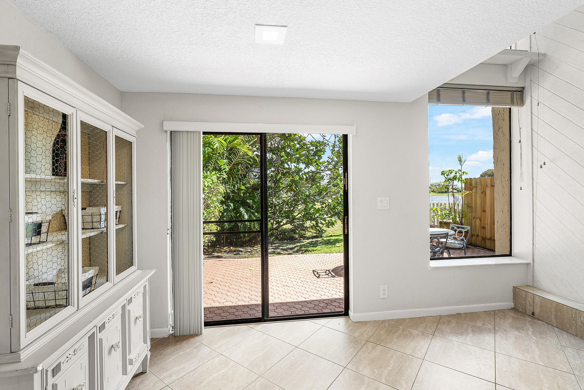 6595 Parkview Drive, Unit D, Boca Raton, FL 33433 Photo