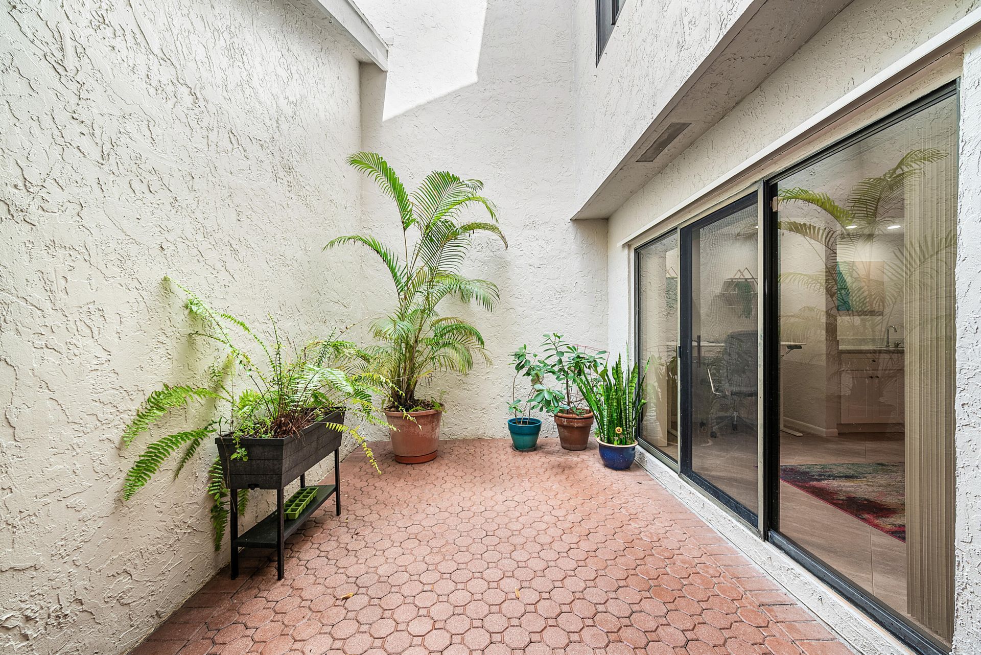 6595 Parkview Drive, Unit D, Boca Raton, FL 33433 Photo