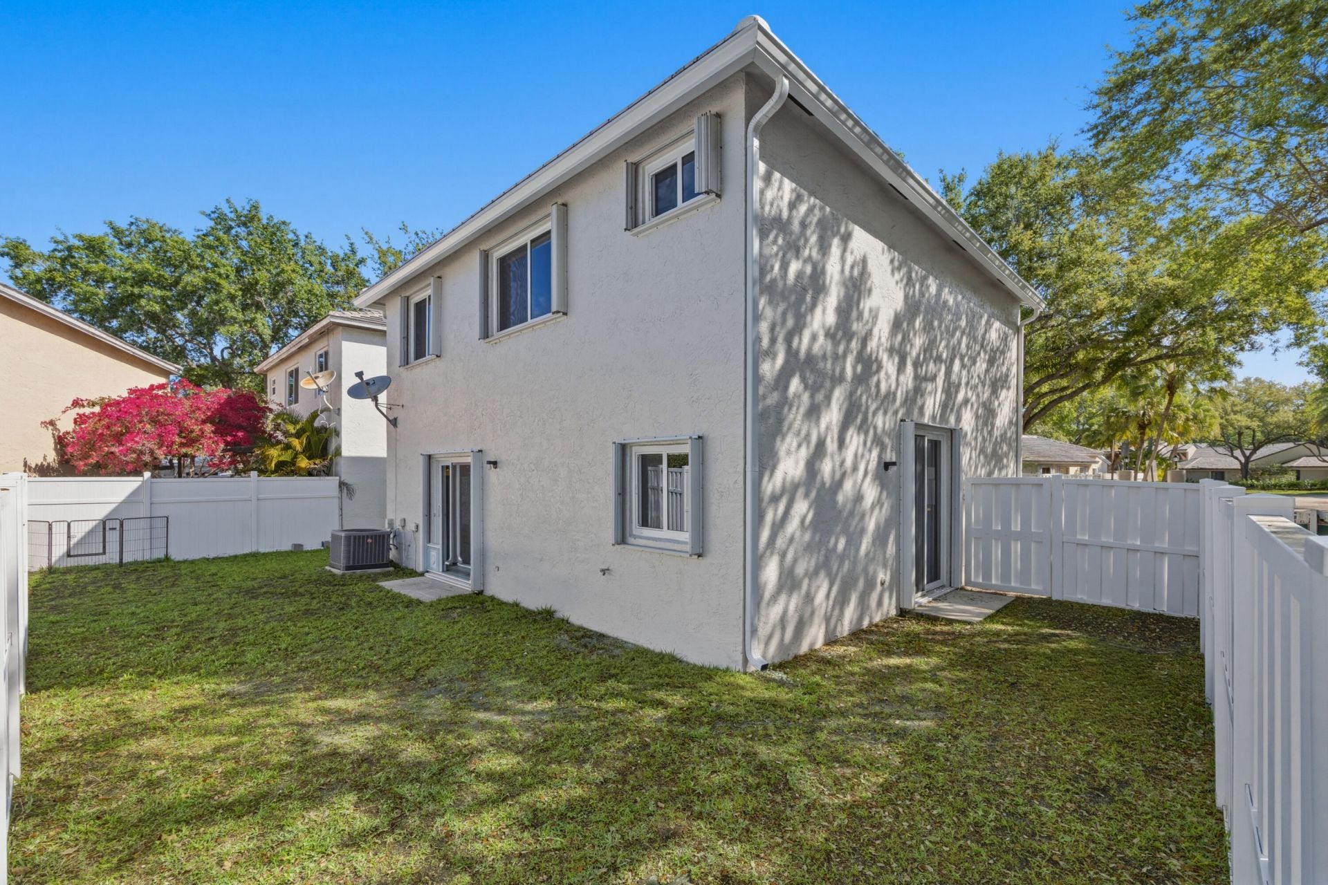 9829 NW 2nd Court, Plantation, FL 33324 Photo