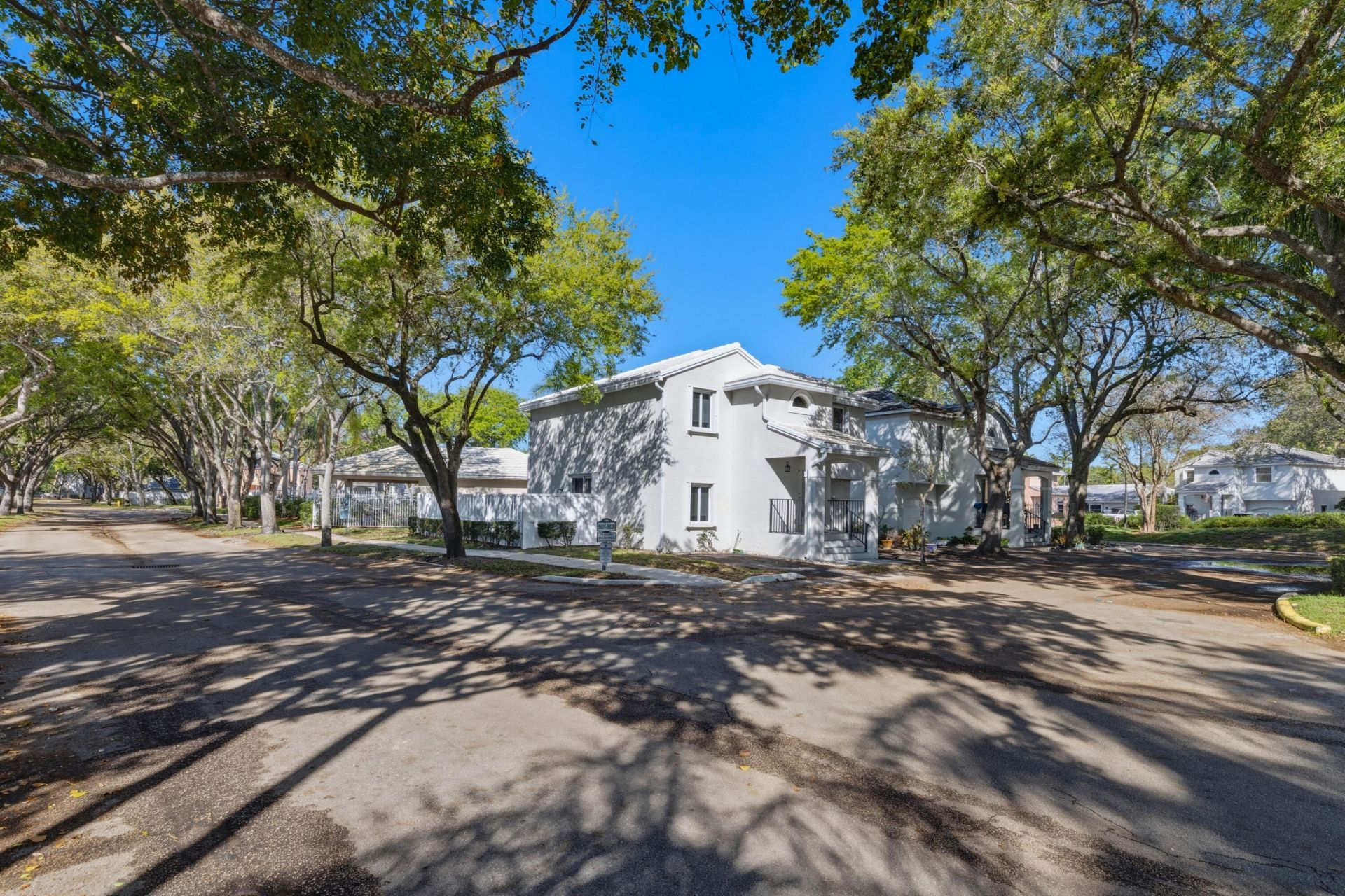 9829 NW 2nd Court, Plantation, FL 33324 Photo