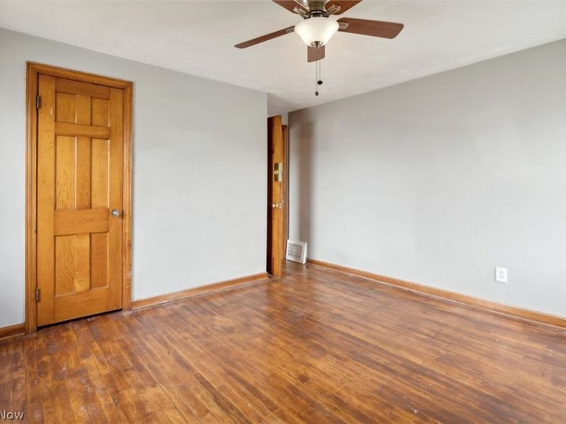 9504 S Highland Avenue, Garfield Heights, OH 44125 Photo 17