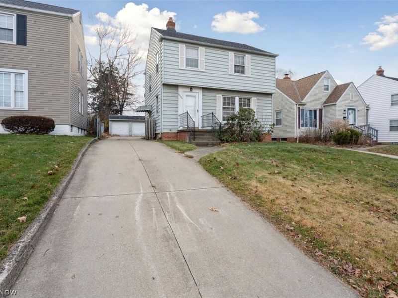 9504 S Highland Avenue, Garfield Heights, OH 44125 Photo 2