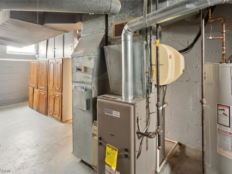 9504 S Highland Avenue, Garfield Heights, OH 44125 Photo 24