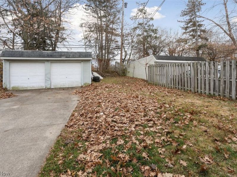 9504 S Highland Avenue, Garfield Heights, OH 44125 Photo 26