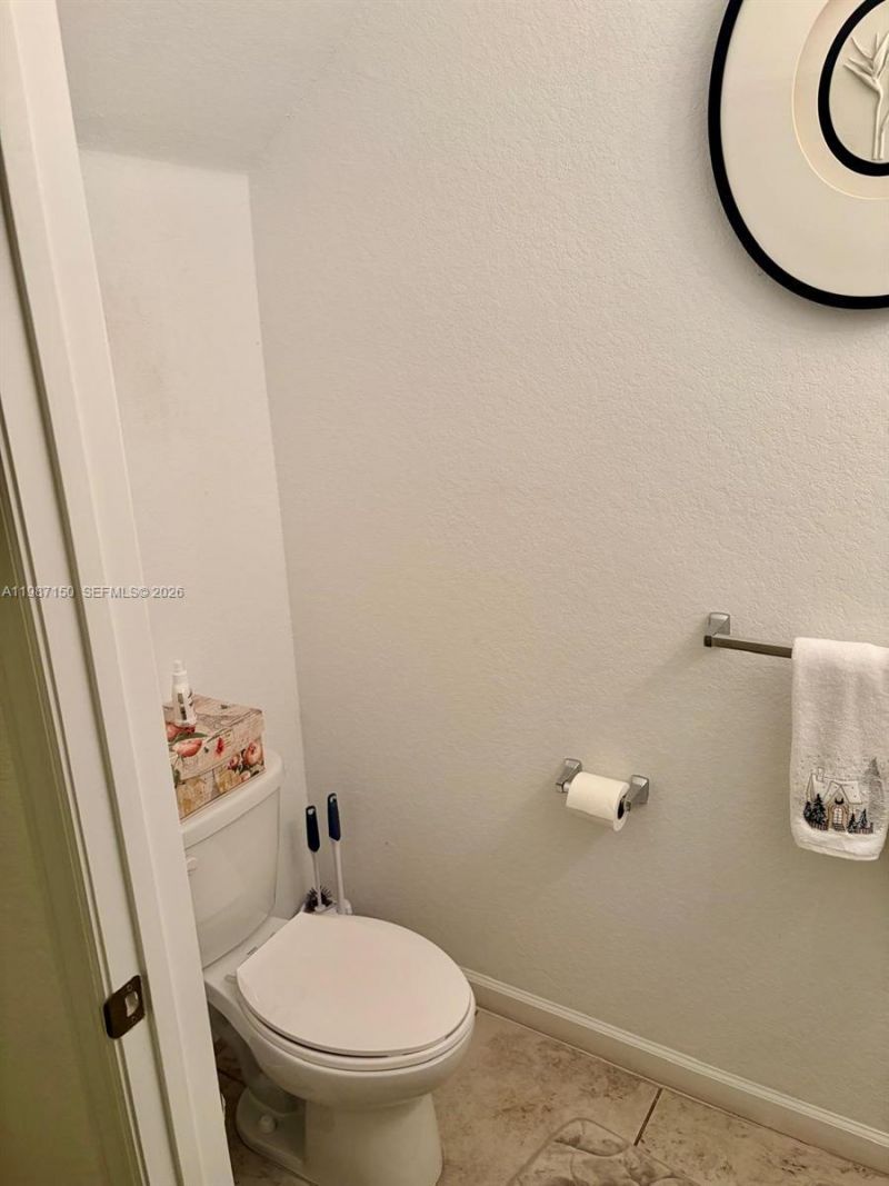 4002 NW 11th Dr, Plantation, FL 33313 Photo