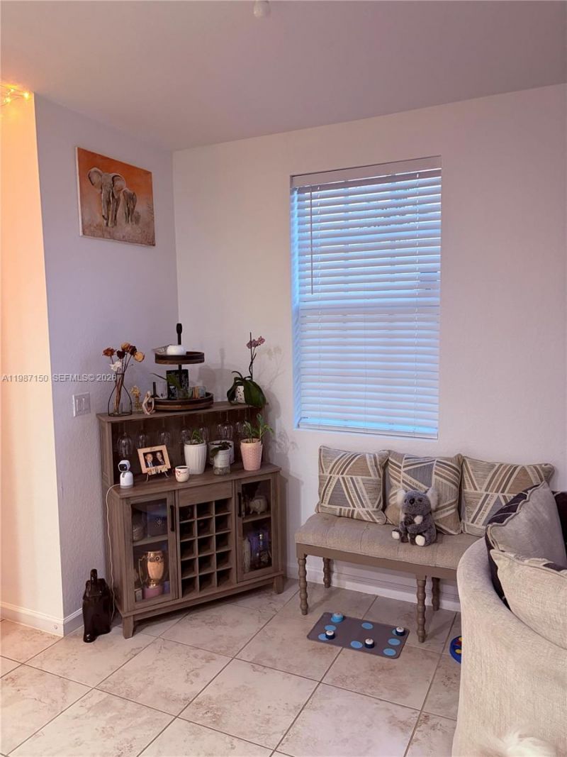 4002 NW 11th Dr, Plantation, FL 33313 Photo