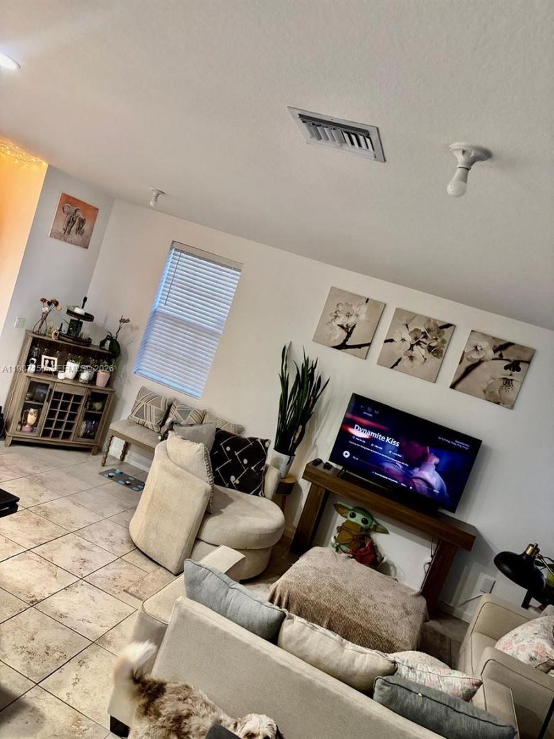 4002 NW 11th Dr, Plantation, FL 33313 Photo