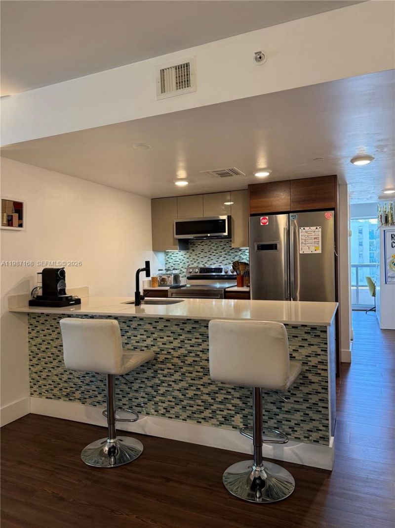 9261 E Bay Harbor Dr , Unit 607, Bay Harbor Islands, FL 33154 Photo