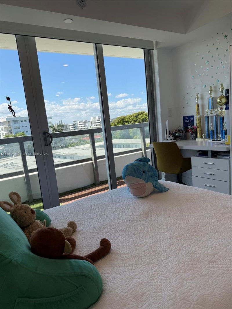 9261 E Bay Harbor Dr , Unit 607, Bay Harbor Islands, FL 33154 Photo