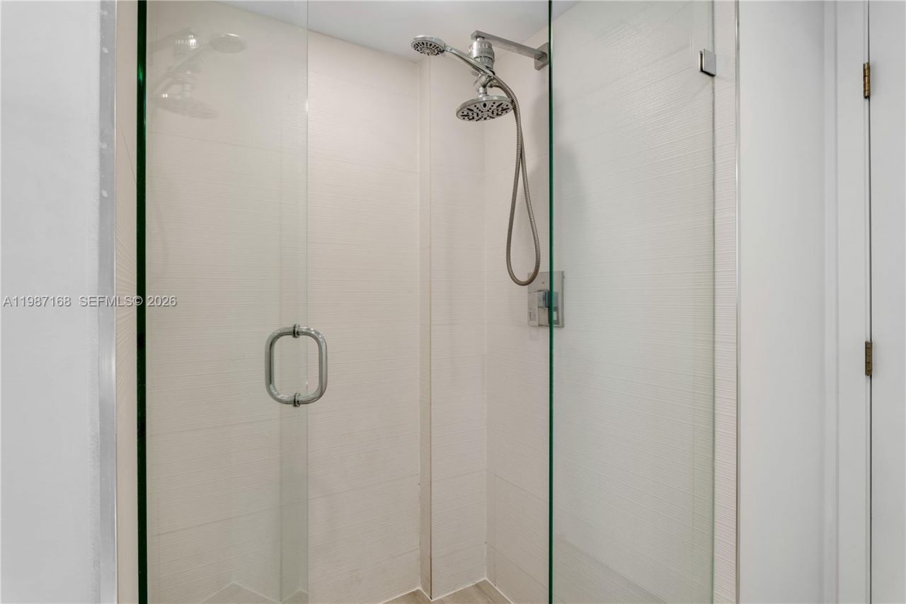 9261 E Bay Harbor Dr , Unit 607, Bay Harbor Islands, FL 33154 Photo