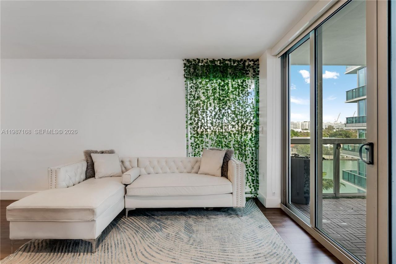 9261 E Bay Harbor Dr , Unit 607, Bay Harbor Islands, FL 33154 Photo