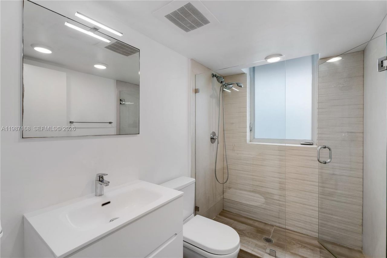 9261 E Bay Harbor Dr, Unit 607, Bay Harbor Islands, FL 33154 Photo