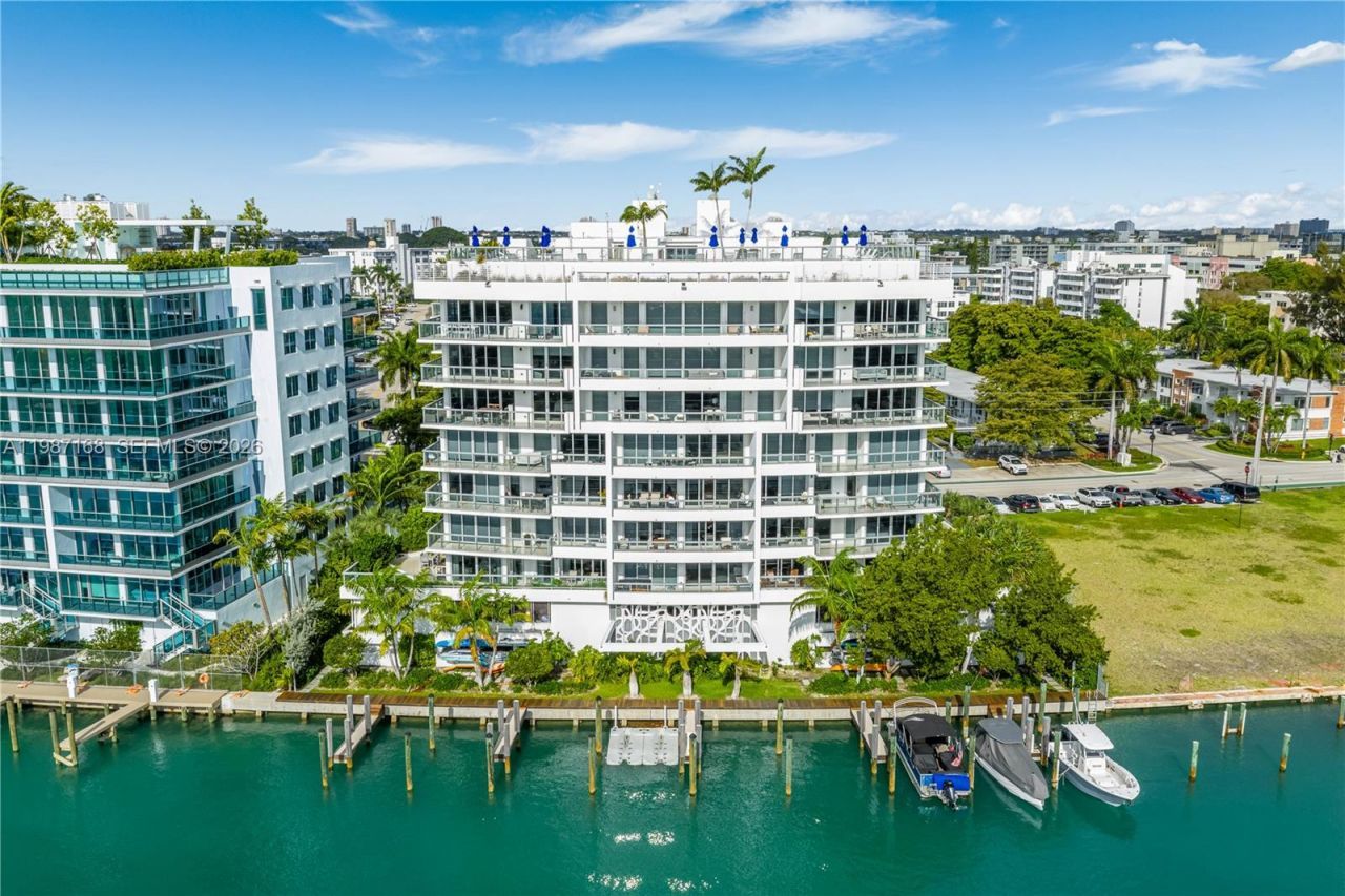 9261 E Bay Harbor Dr, Unit 607, Bay Harbor Islands, FL 33154 Photo