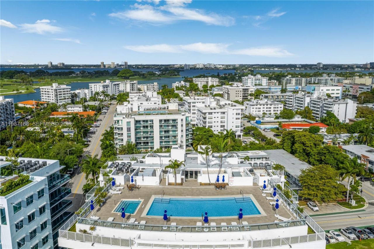 9261 E Bay Harbor Dr, Unit 607, Bay Harbor Islands, FL 33154 Photo