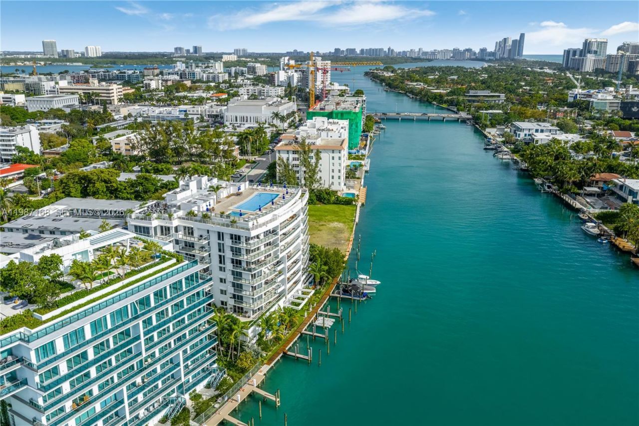 9261 E Bay Harbor Dr, Unit 607, Bay Harbor Islands, FL 33154 Photo