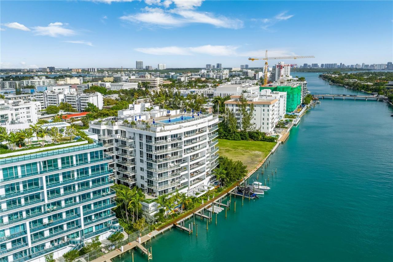 9261 E Bay Harbor Dr, Unit 607, Bay Harbor Islands, FL 33154 Photo