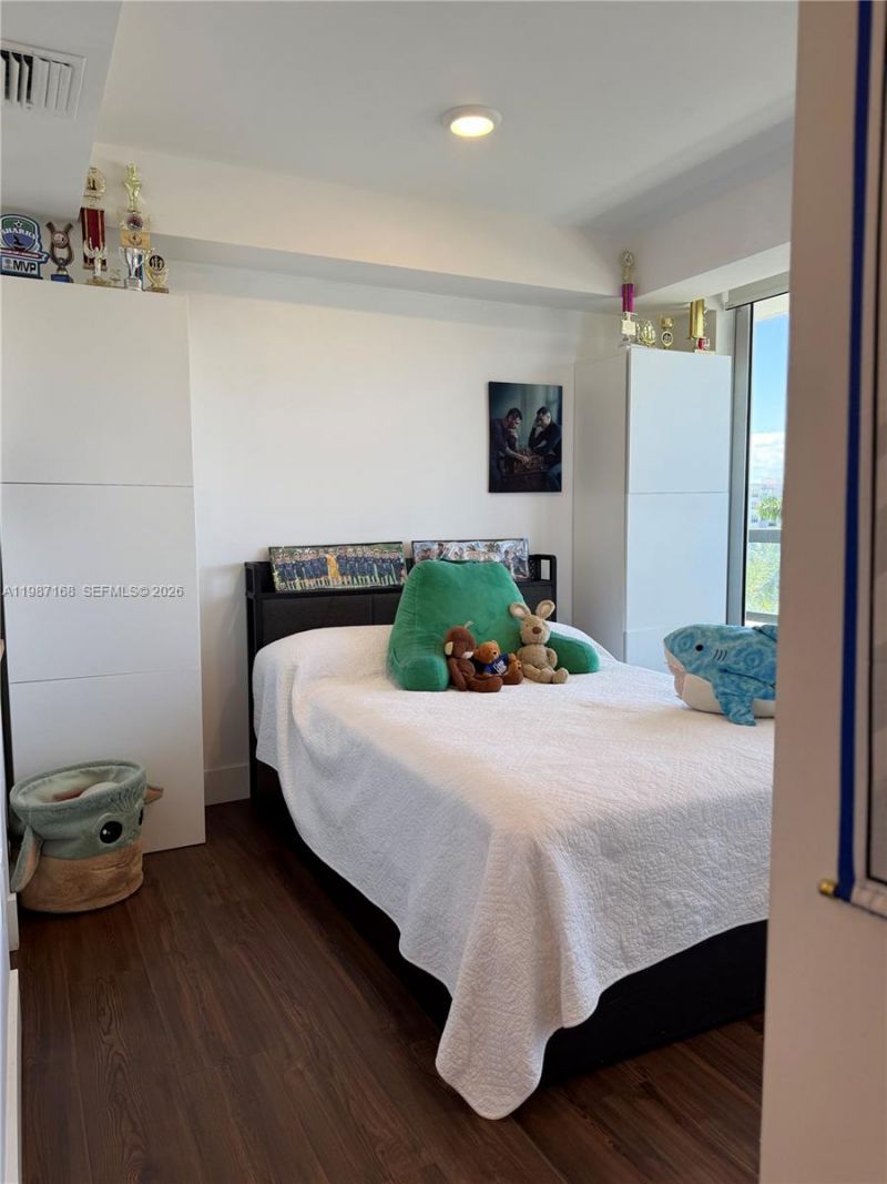 9261 E Bay Harbor Dr , Unit 607, Bay Harbor Islands, FL 33154 Photo