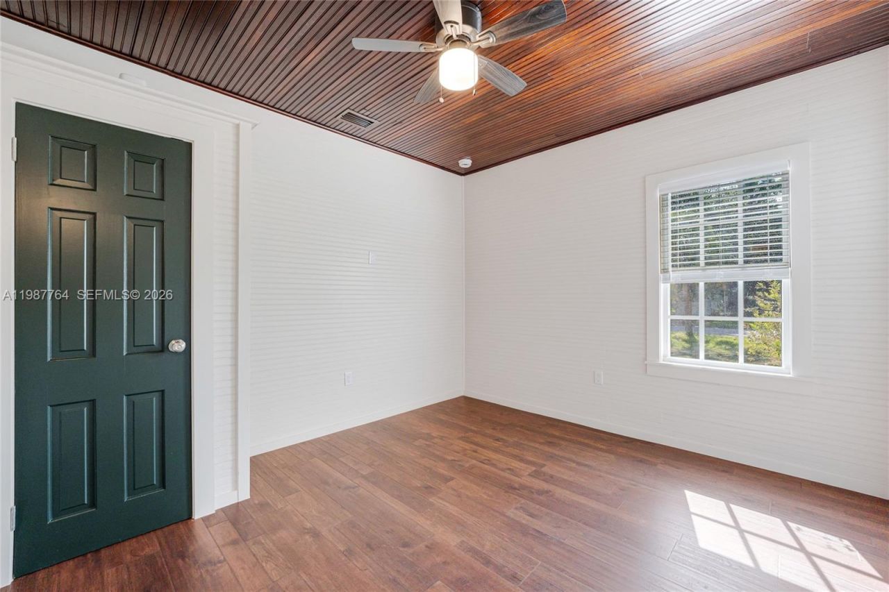 3826 Oak Ave, Unit 3826, Miami, FL 33133 Photo