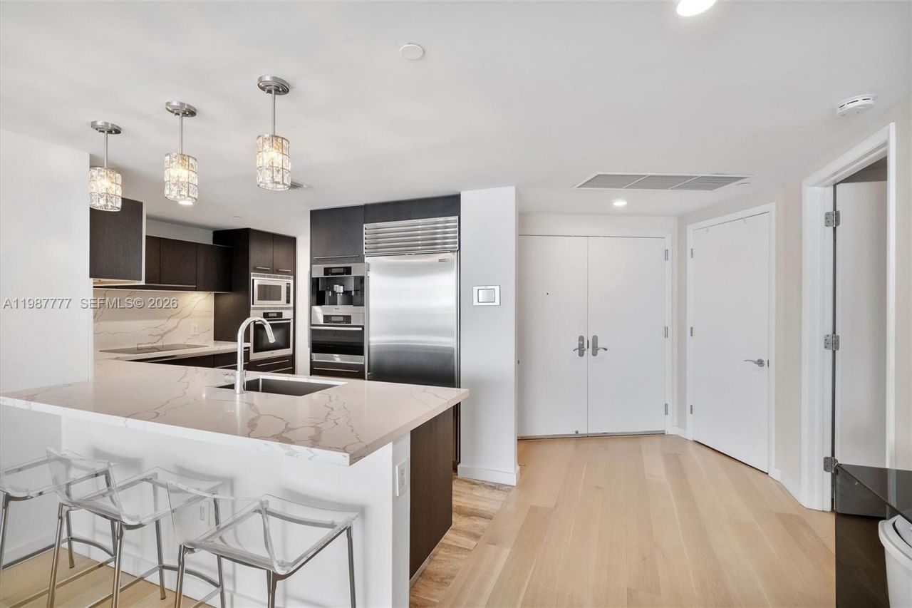 17001 Collins Ave, Unit 2702, Sunny Isles Beach, FL 33160 Photo