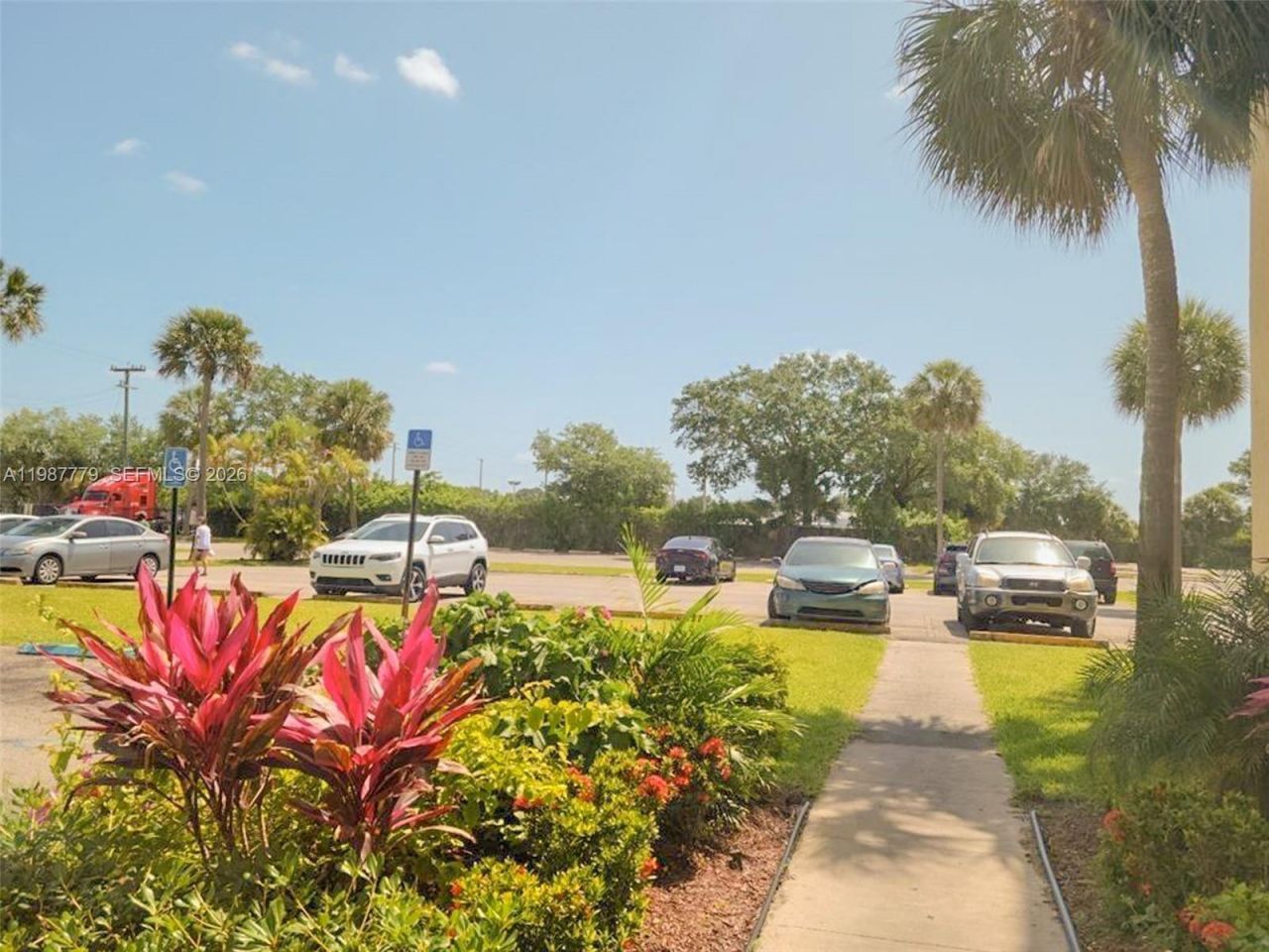 3610 NW 21st St , Unit 104, Lauderdale Lakes, FL 33311 Photo