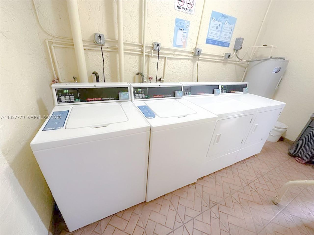 3610 NW 21st St , Unit 104, Lauderdale Lakes, FL 33311 Photo