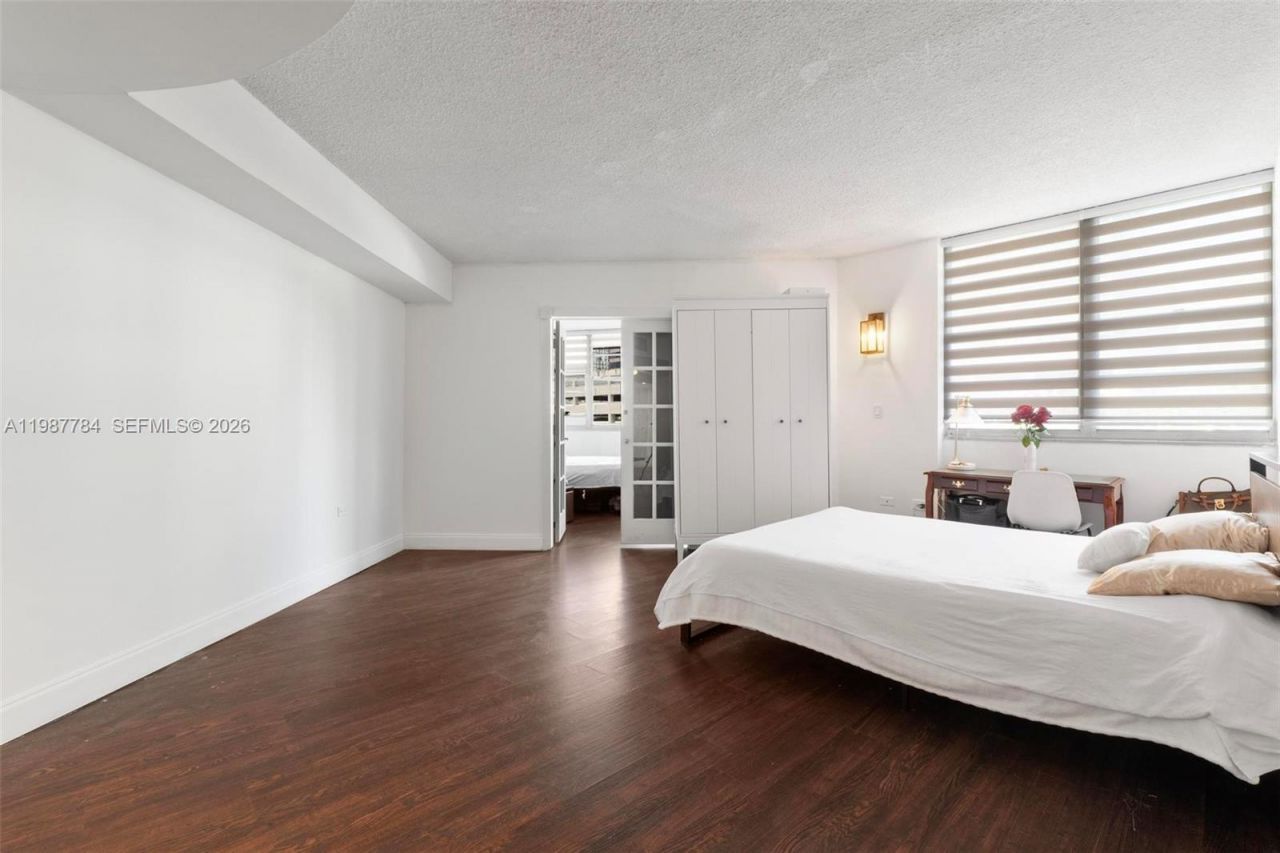 801 Brickell Bay Dr , Unit 361, Miami, FL 33131 Photo