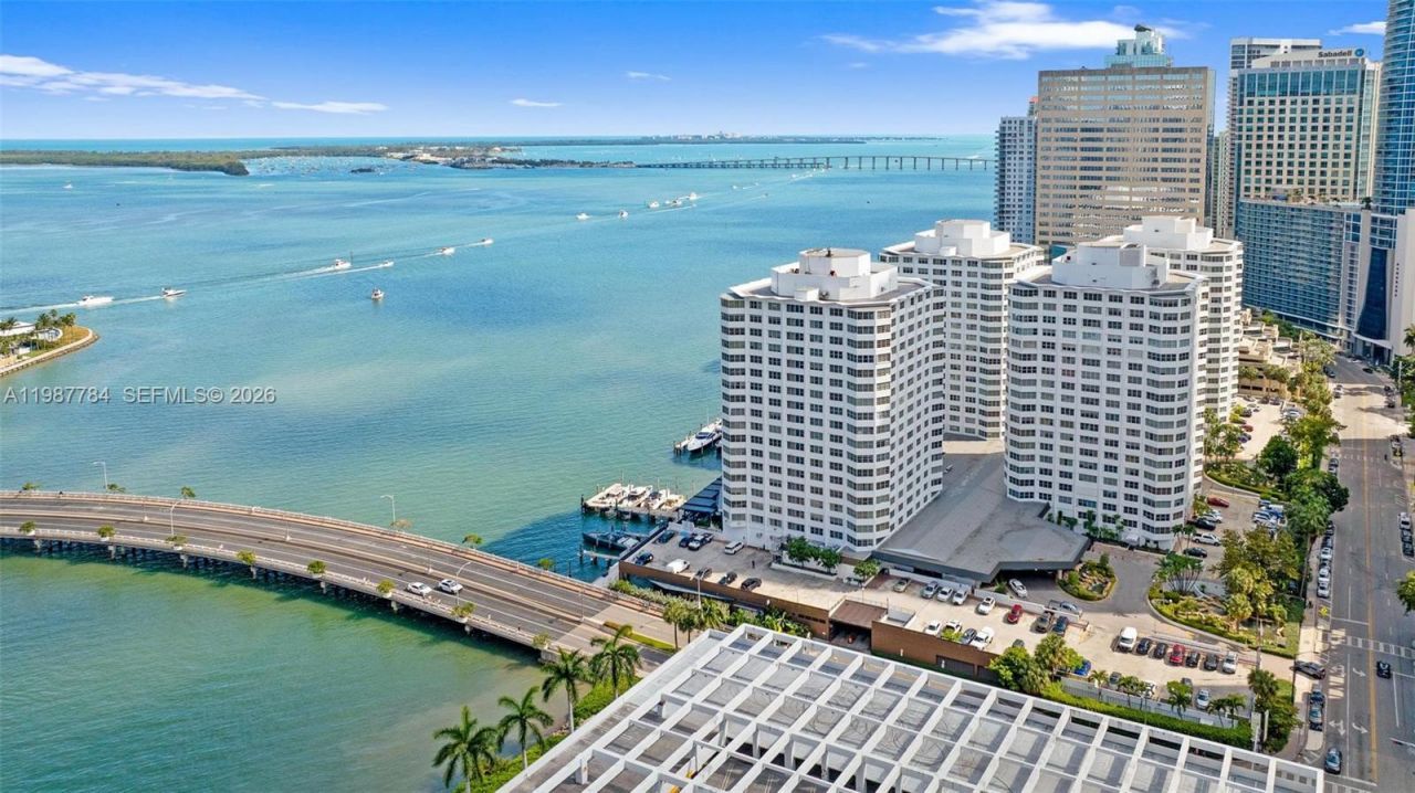 801 Brickell Bay Dr, Unit 361, Miami, FL 33131 Photo