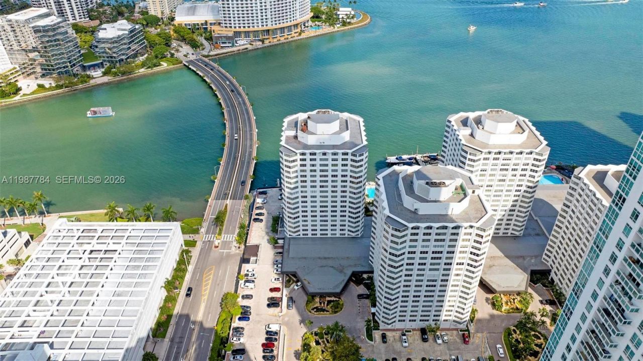 801 Brickell Bay Dr, Unit 361, Miami, FL 33131 Photo