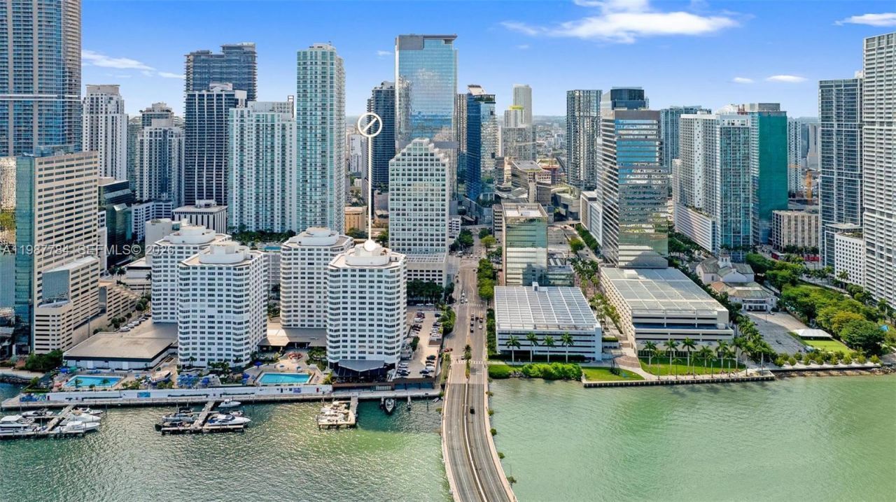 801 Brickell Bay Dr, Unit 361, Miami, FL 33131 Photo