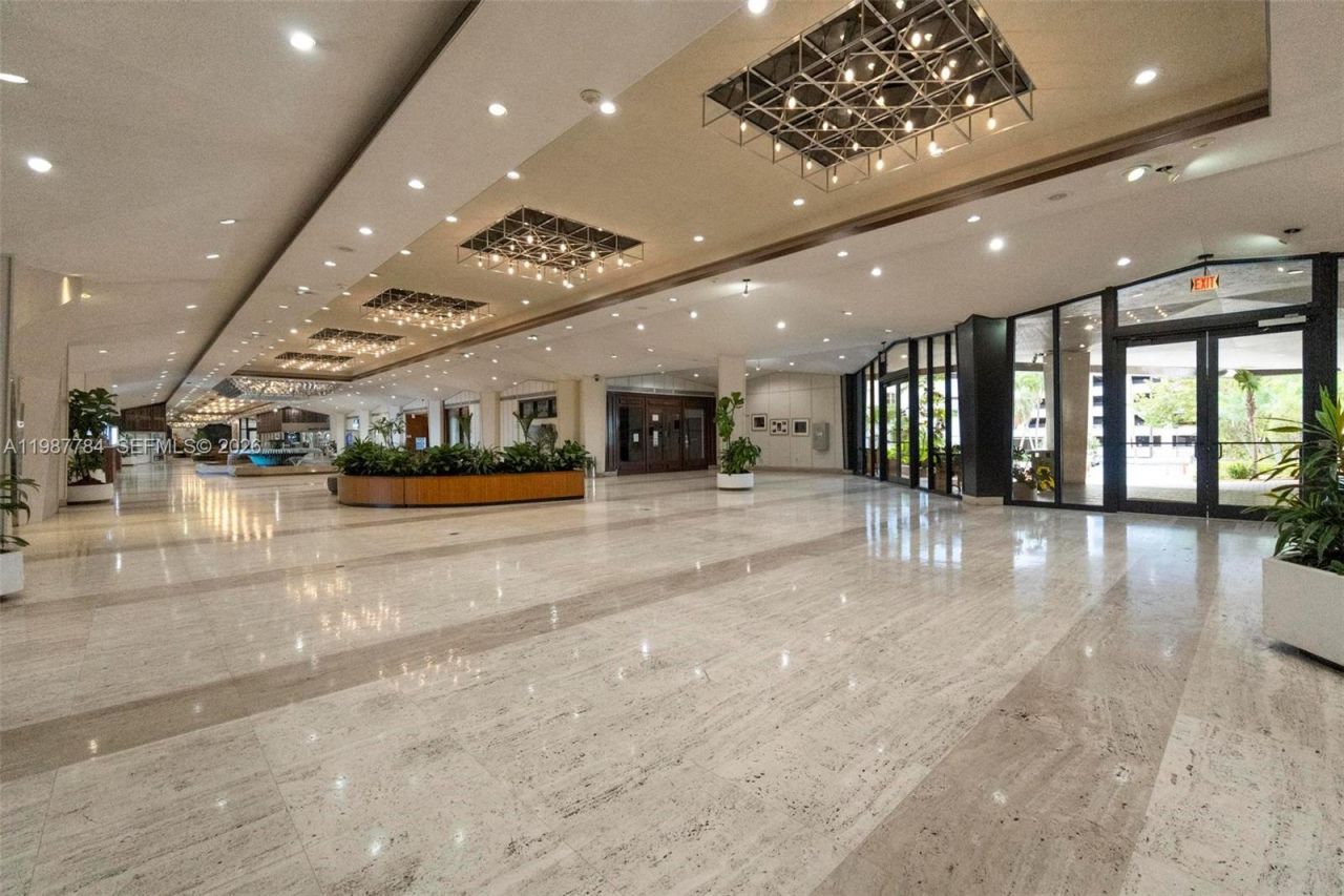 801 Brickell Bay Dr, Unit 361, Miami, FL 33131 Photo